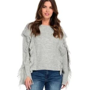 Elan heather gray fringed sweater size M